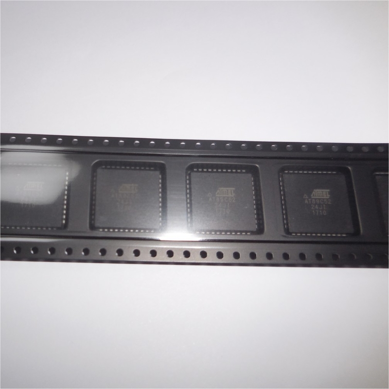 AT89C52-24JI PLCC44 ชิปวงจรรวมไมโครคอนโทรลเลอร์ IC ยี่ห้อใหม่เดิมยังไม่ได้ใช้