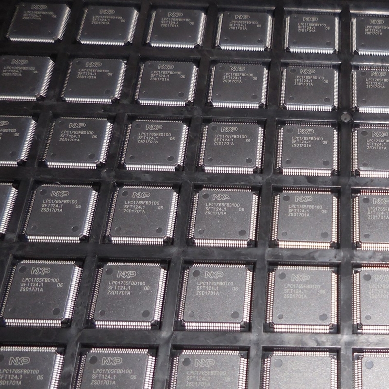 LPC1765FBD100 QFP100 ชิปวงจรรวมไมโครคอนโทรลเลอร์ IC ยี่ห้อใหม่ยังไม่ได้ใช้