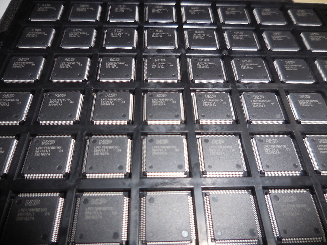 LPC1768FBD100 QFP100 ชิปวงจรรวมไมโครคอนโทรลเลอร์ IC ยี่ห้อใหม่ยังไม่ได้ใช้