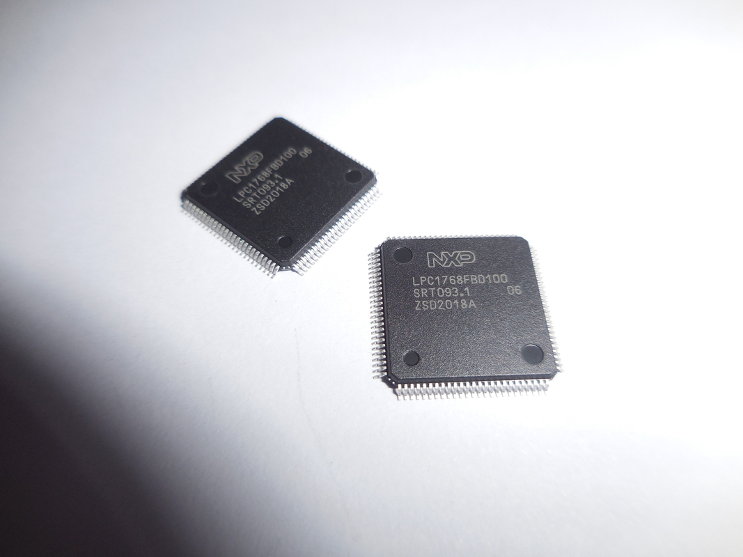 LPC1768FBD100 QFP100 ชิปวงจรรวมไมโครคอนโทรลเลอร์ IC ยี่ห้อใหม่ยังไม่ได้ใช้