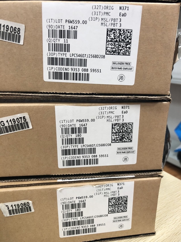 LPC54607J256BD208E LQFP208 ชิปวงจรรวมไมโครคอนโทรลเลอร์ IC ยี่ห้อใหม่เดิมยังไม่ได้ใช้
