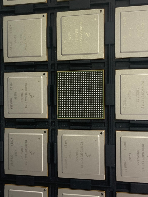 MCIMX6QP6AVT1AB BGA-624 ชิปวงจรรวมไมโครคอนโทรลเลอร์ IC ยี่ห้อใหม่เดิมไม่ได้ใช้